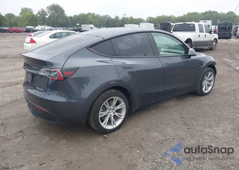 2020 Tesla Model Y Long Range Dual Motor All-Wheel Drive/Performance Dual Motor All-Wheel Drive из США, поврежденный, VIN 5YJYGDEF4LF005890